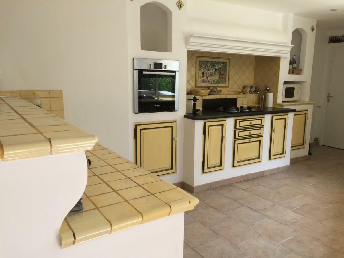 Villa « Chanterie » Villecroze Bagian luar foto