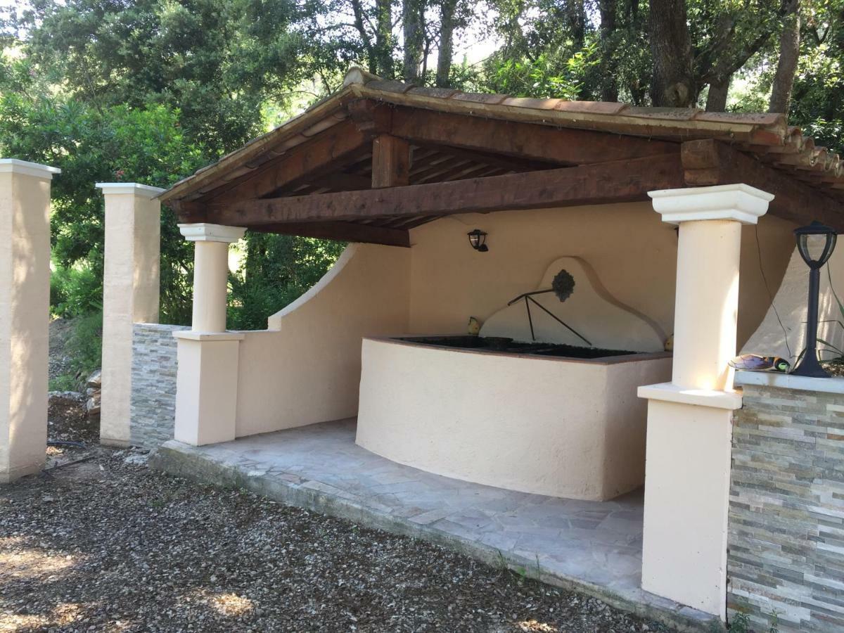 Villa « Chanterie » Villecroze Bagian luar foto