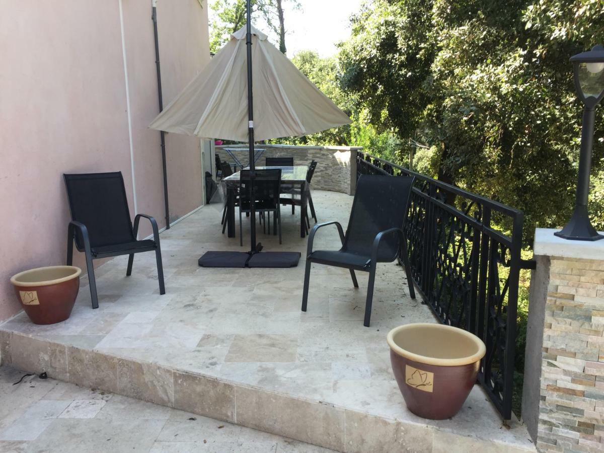 Villa « Chanterie » Villecroze Bagian luar foto