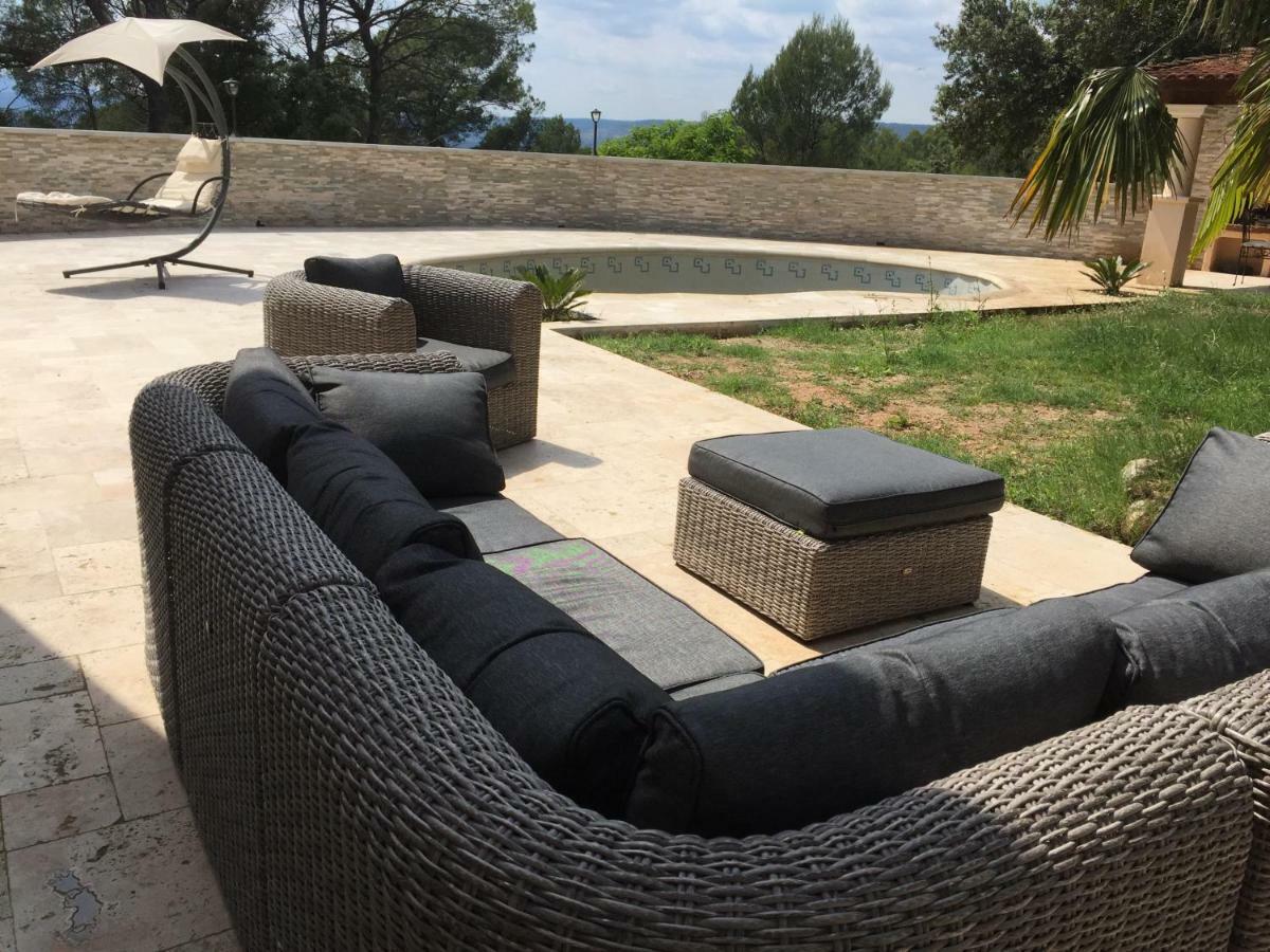 Villa « Chanterie » Villecroze Bagian luar foto
