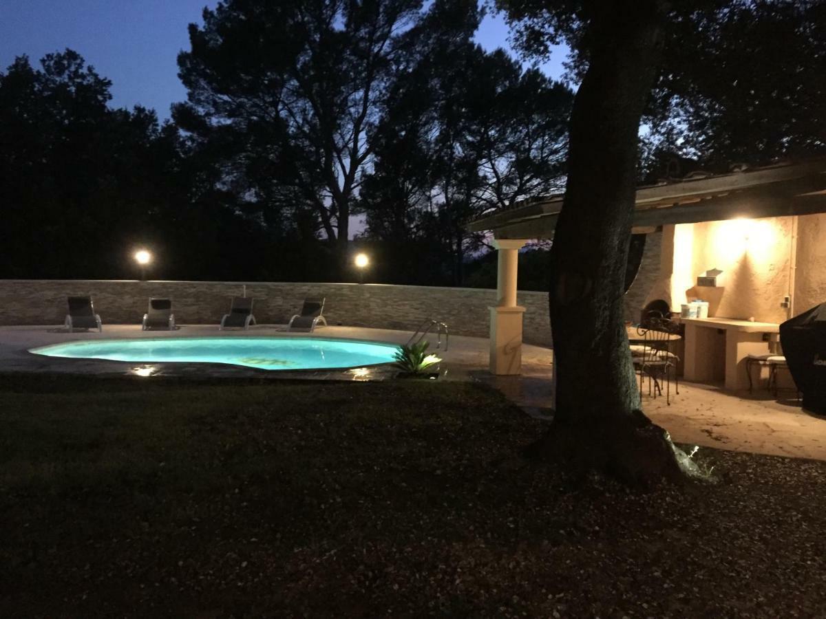 Villa « Chanterie » Villecroze Bagian luar foto